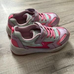Toddler Girls size 12M stride ride